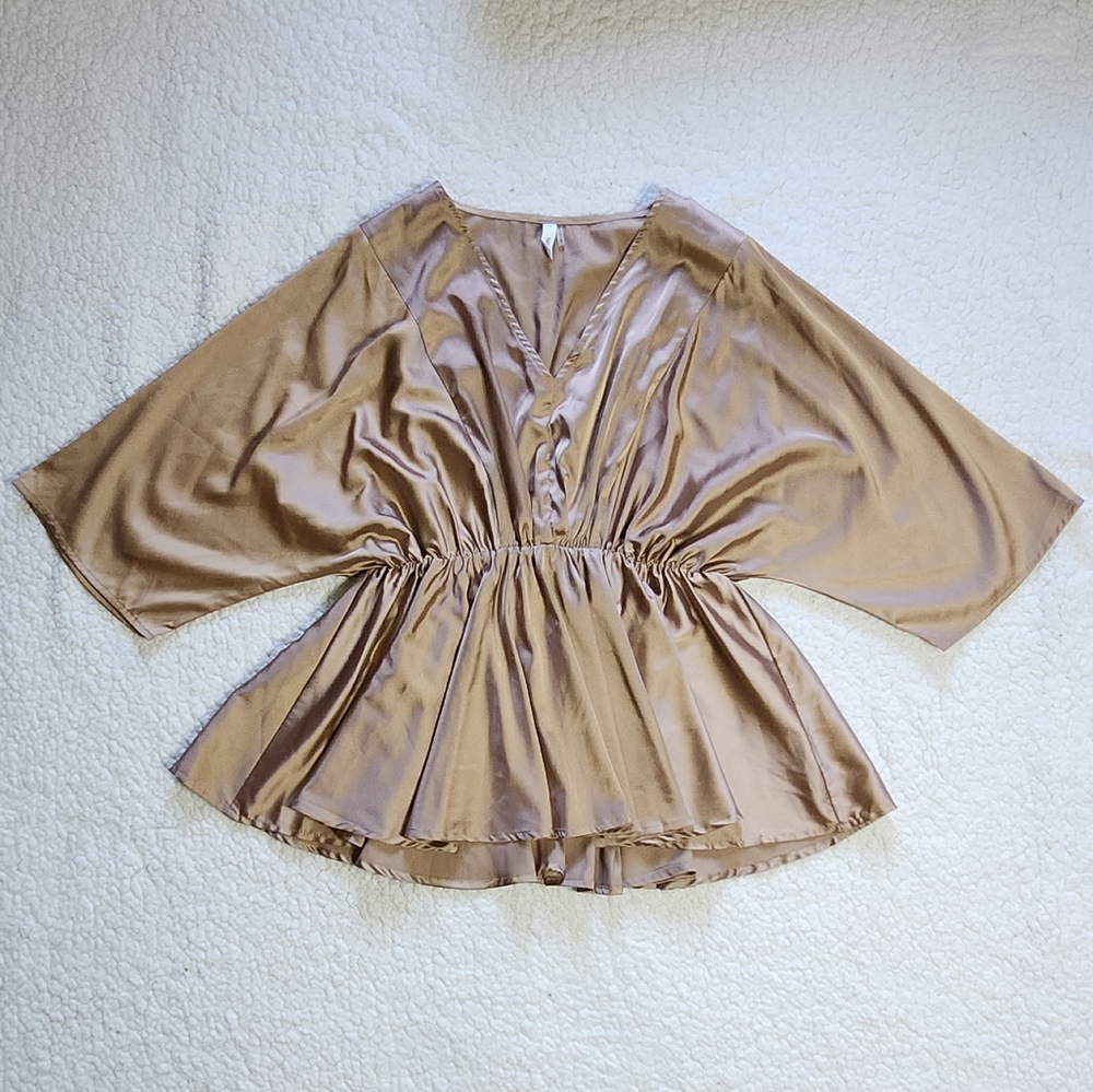 Kimono Style Satin Feel Blouse In Rose Gold Size Medium 3/4 Length Sleeves